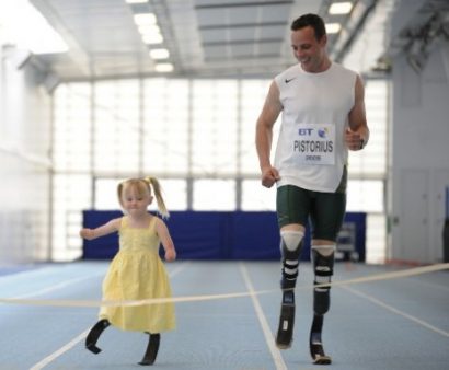 Ellie May Challis vs Oscar 'Blade Runner' Pistorius