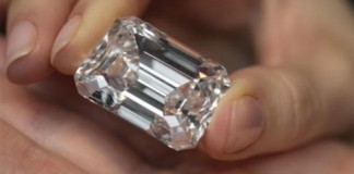 Giant 100-carat diamond