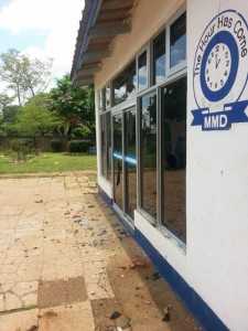Two rival groups of MMD cadres this morning clashed at the party secretariat